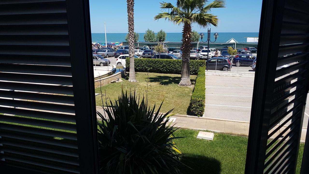 Apartamento Casarcieri Mare Barletta Exterior foto